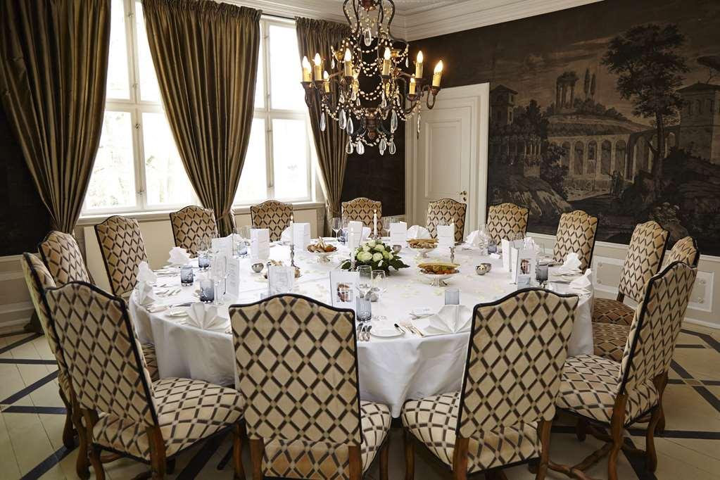 阿尔索夫斯特霍夫酒店 策勒 设施 照片 The dining room