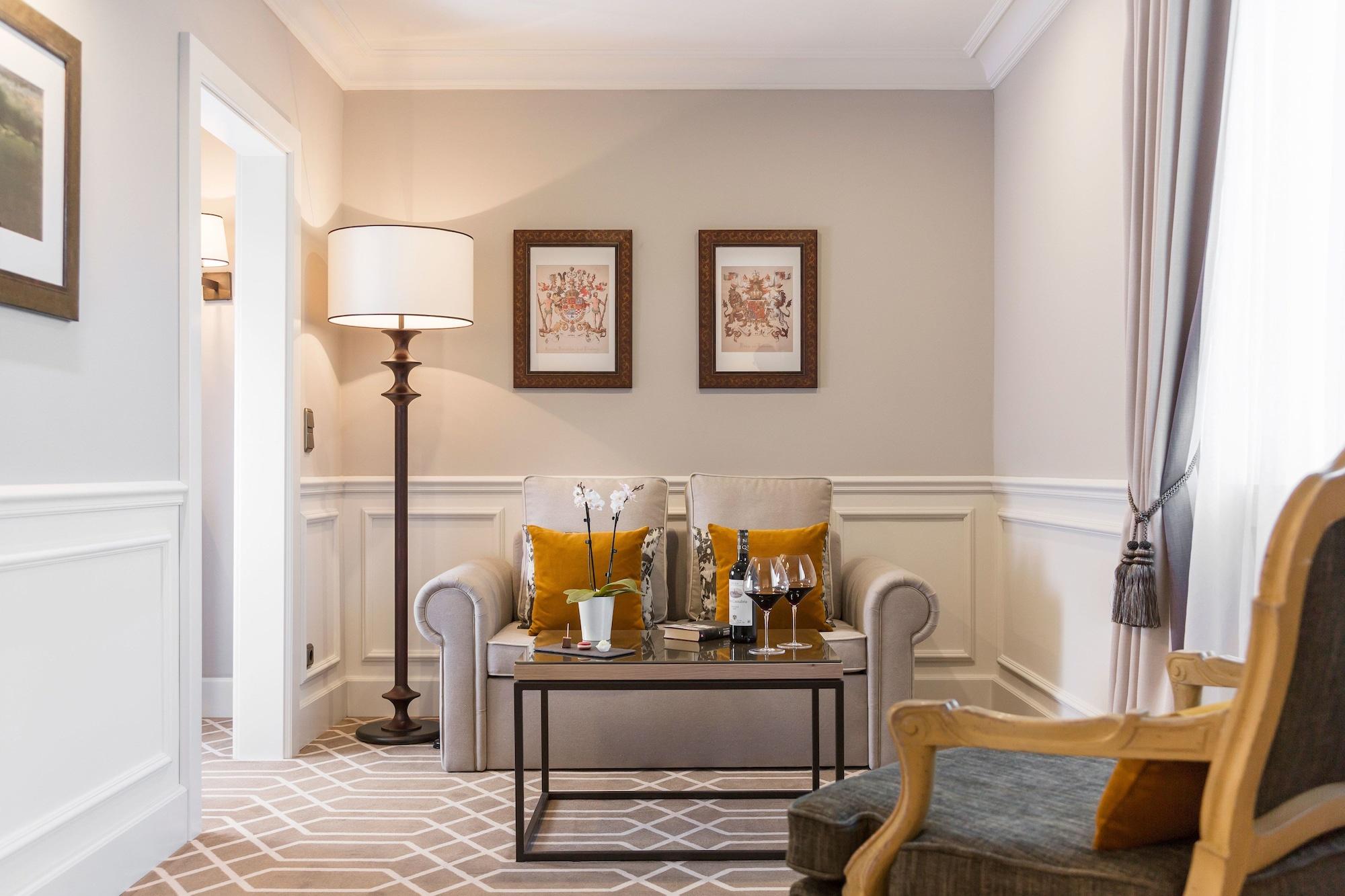 阿尔索夫斯特霍夫酒店 策勒 外观 照片 A room at the hotel