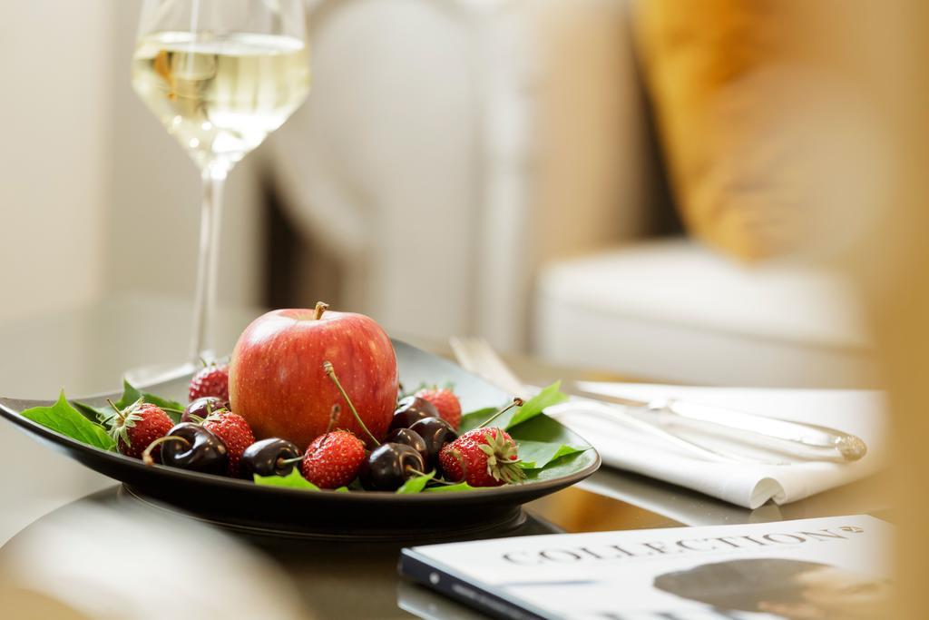 阿尔索夫斯特霍夫酒店 策勒 外观 照片 Fruit and wine