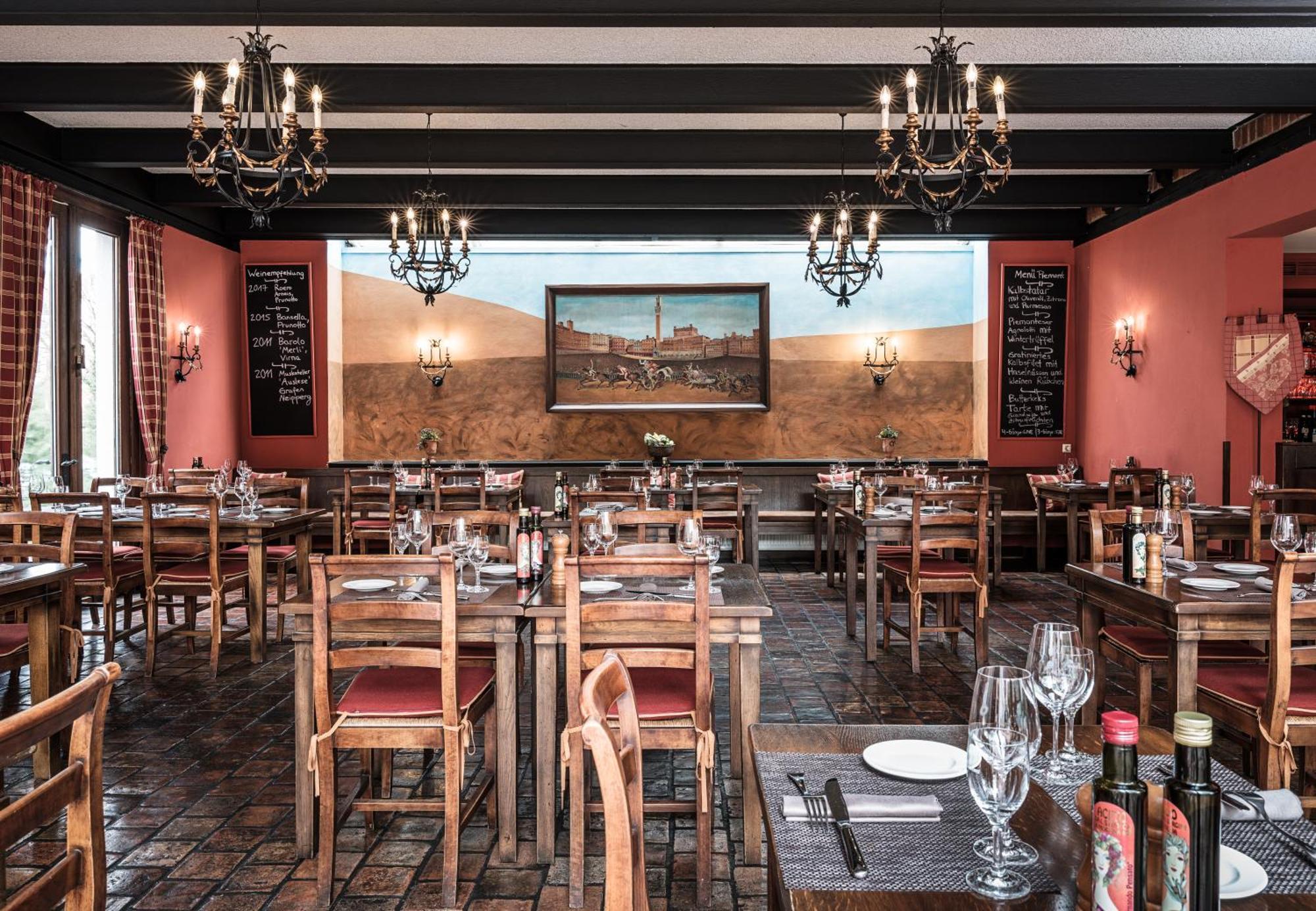 阿尔索夫斯特霍夫酒店 策勒 外观 照片 Restaurant interior