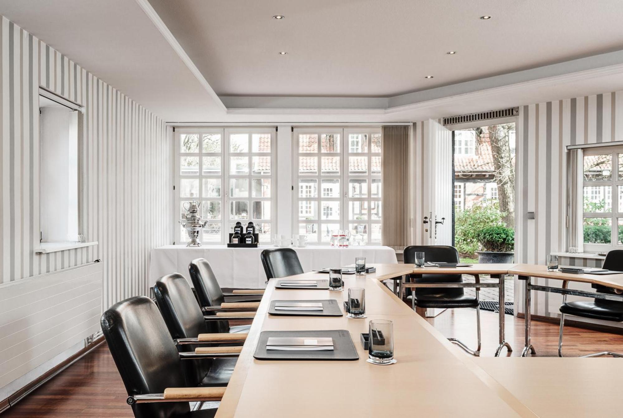 阿尔索夫斯特霍夫酒店 策勒 外观 照片 Meeting room